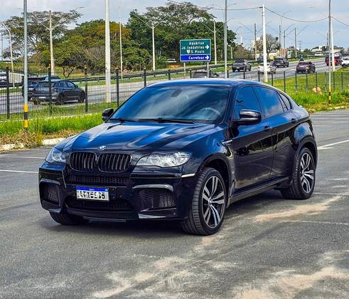 BMW X6 4.4 M 4X4 COUPÉ V8 32V BI-TURBO GASOLINA 4P AUTOMÁTICO BMW X6 4.4 M 4X4 COUPÉ V8 32V BI-TURBO GASOLINA 4P AUTOMÁTICO